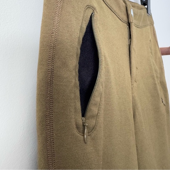 ATHLETA LEGGINGS WITH ZIP & SNAP CLOSURE AND ZIP POCKETS SIZE 2 OLIVE GREEN - Picture 5 of 7